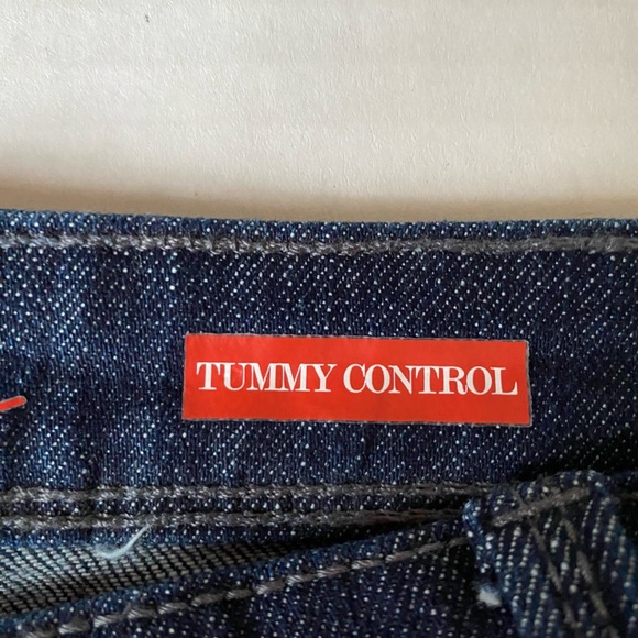 NWT Style & Co. Tummy Control Capri Jeans Size 14 - Picture 10 of 16